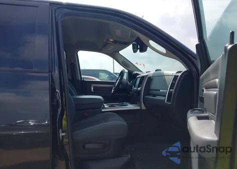 2017 Ram 1500 Lone Star 4X4 5'7 Box from USA, damaged, VIN 1C6RR7LT9HS538859